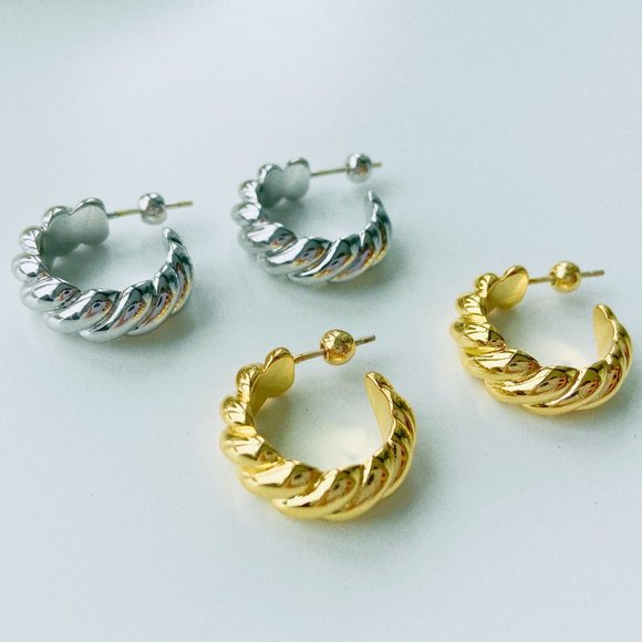 Gold Twisted Hoop Earrings - Picture 5 of 6